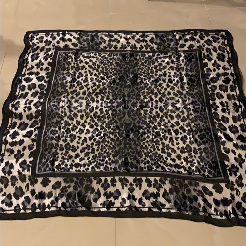 VALENTINO GARAVANI SCARF